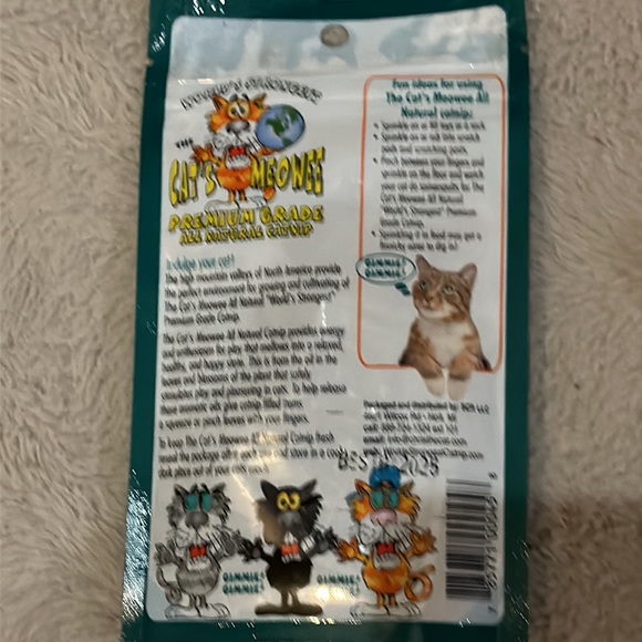 Cat toys (catnip and fish) - Picture 5 of 6